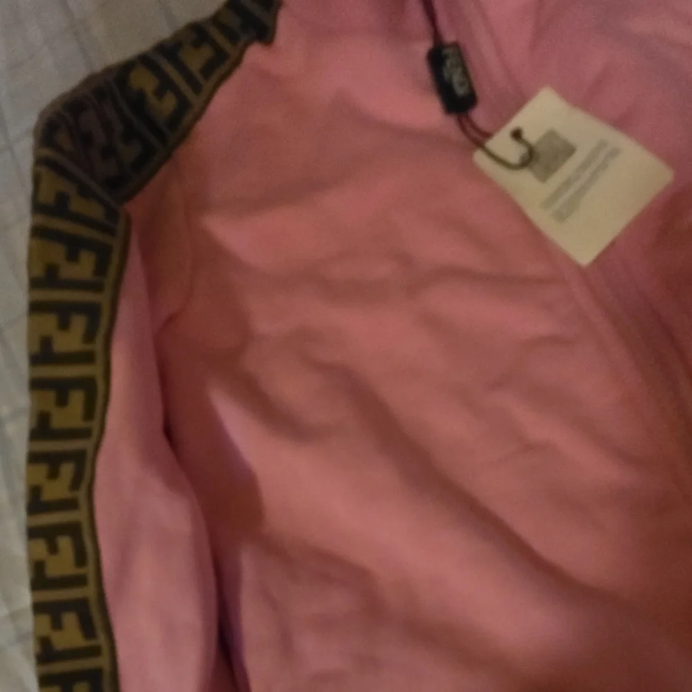 FENDI - Picture 12 of 16